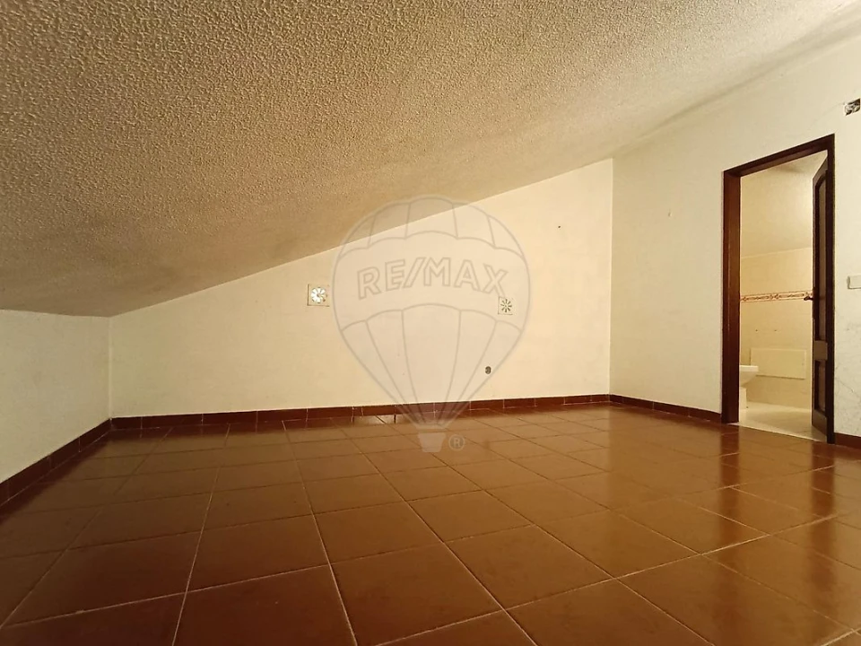 Moradia T2 para Arrendamento em Azeitão (São Lourenço e São Simão) Foto 25