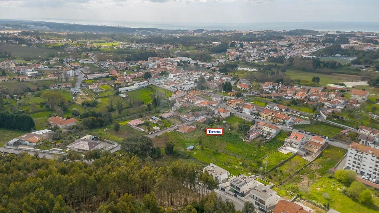 Terreno para Venda em Serzedo e Perosinho Foto 6
