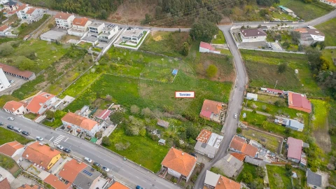 Terreno para Venda em Serzedo e Perosinho