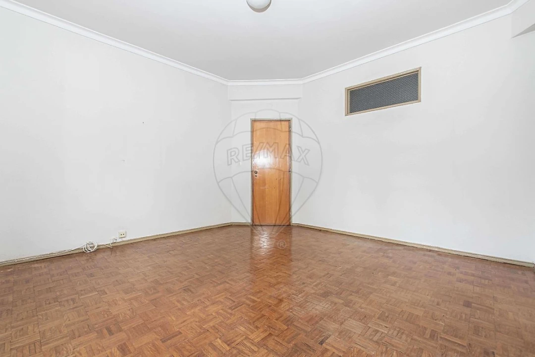 Apartamento T3 para Venda em Sacavém e Prior Velho Foto 14