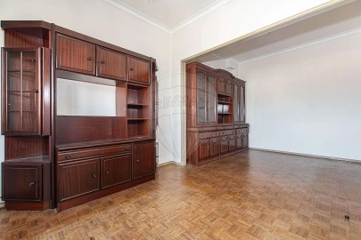 Apartamento T3 para Venda em Sacavém e Prior Velho