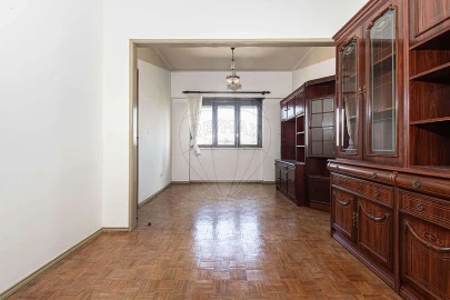 Apartamento T3 para Venda em Sacavém e Prior Velho