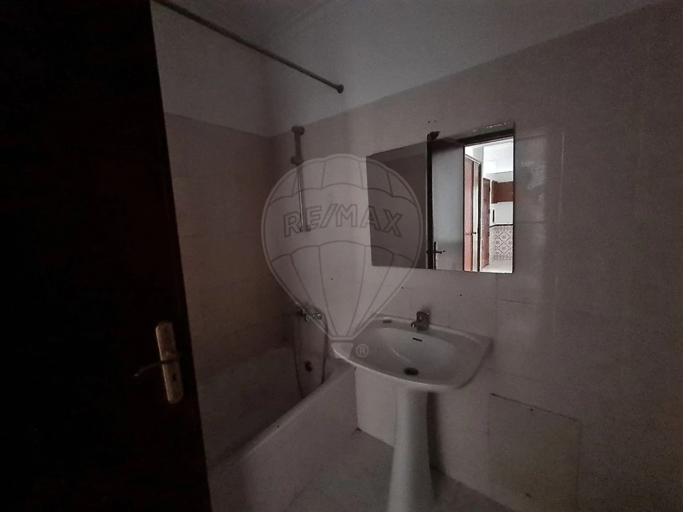 Apartamento T2 para Arrendamento em Rio de Mouro Foto 2