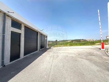 Garagem para Venda em Santa Maria, São Pedro e Matacães