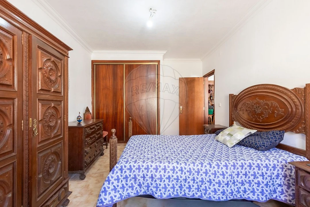 Apartamento T2 para Venda em Vimeiro Foto 8