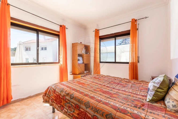 Apartamento T2 para Venda em Vimeiro Foto 12