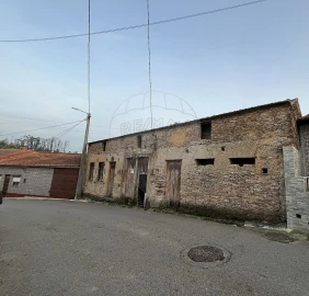 Moradia T5 para Venda em Angeja