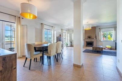 Moradia T3 para Venda em Azambuja