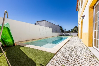 Moradia T3 para Venda em Azambuja