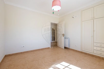 Moradia T3 para Venda em Azambuja