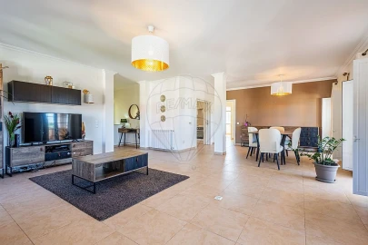 Moradia T3 para Venda em Azambuja