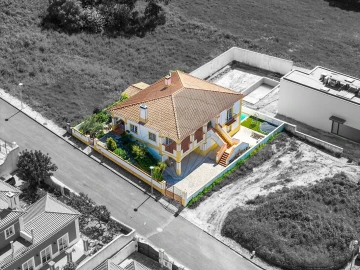 Moradia T3 para Venda em Azambuja