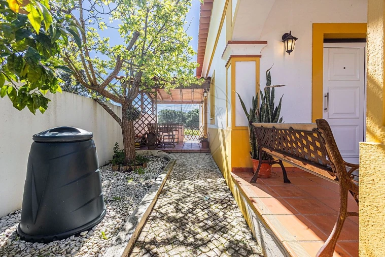 Moradia T3 para Venda em Azambuja Foto 33