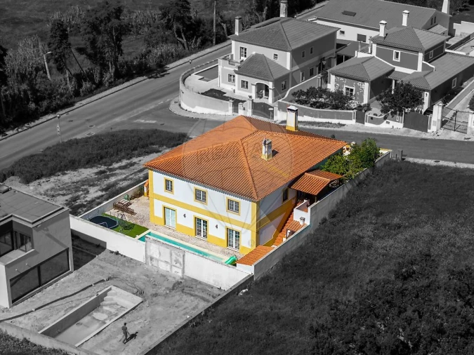 Moradia T3 para Venda em Azambuja Foto 3