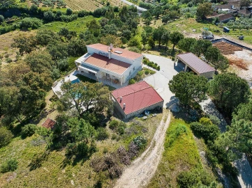 Quinta T4 para Venda em São Sebastião