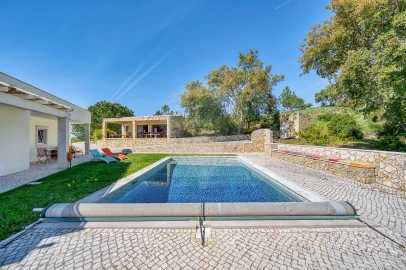 Quinta T4 para Venda em São Sebastião