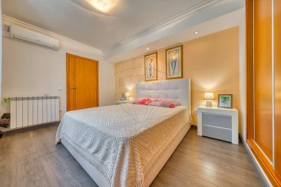 Quinta T4 para Venda em São Sebastião