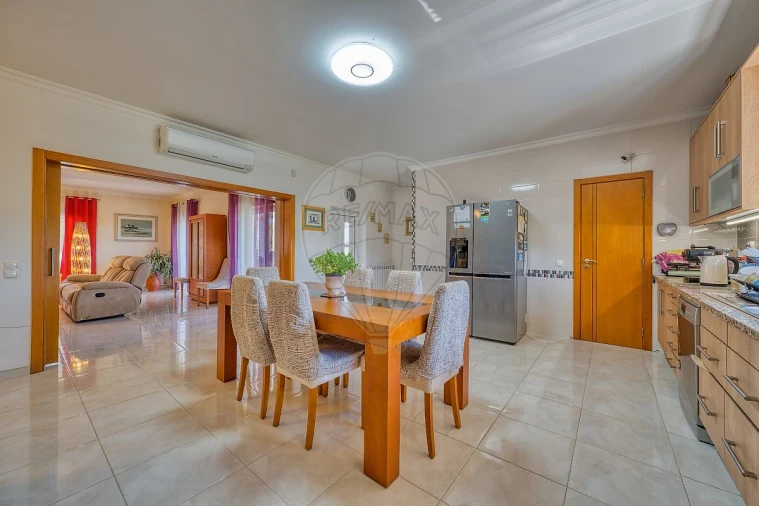 Quinta T4 para Venda em São Sebastião Foto 30