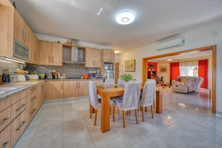 Quinta T4 para Venda em São Sebastião Foto 28