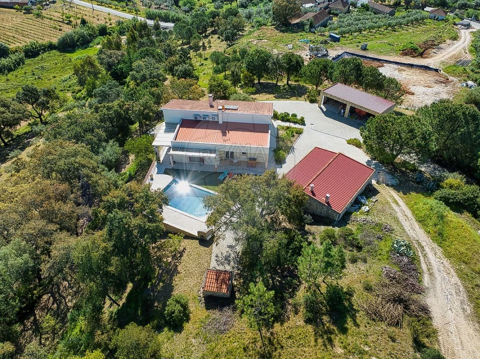 Quinta T4 para Venda em São Sebastião Foto 4