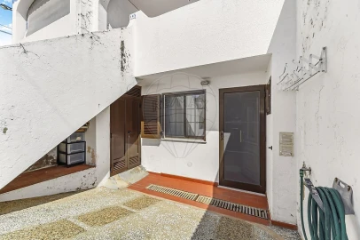 Moradia T3 para Venda em Albufeira e Olhos de Água