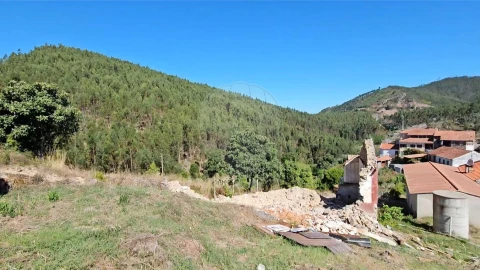 Moradia T3 para Venda em Ferreira do Zezere