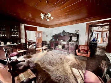 Moradia T5 para Venda em São João da Pesqueira e Várzea de Trevões