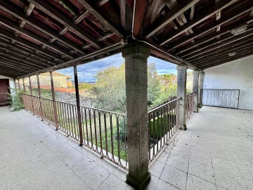 Moradia T5 para Venda em São João da Pesqueira e Várzea de Trevões