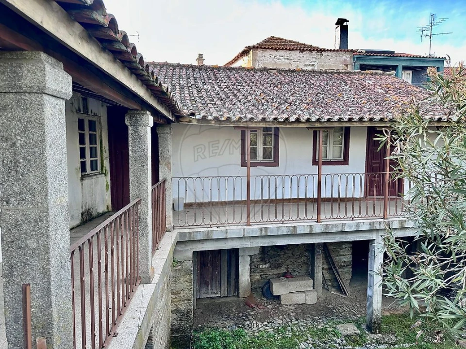 Moradia T5 para Venda em São João da Pesqueira e Várzea de Trevões Foto 8