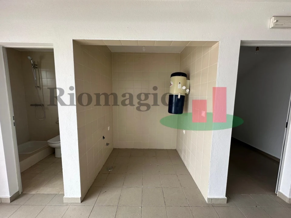 Moradia T5 para Venda em Laranjeiro e Feijó Foto 33
