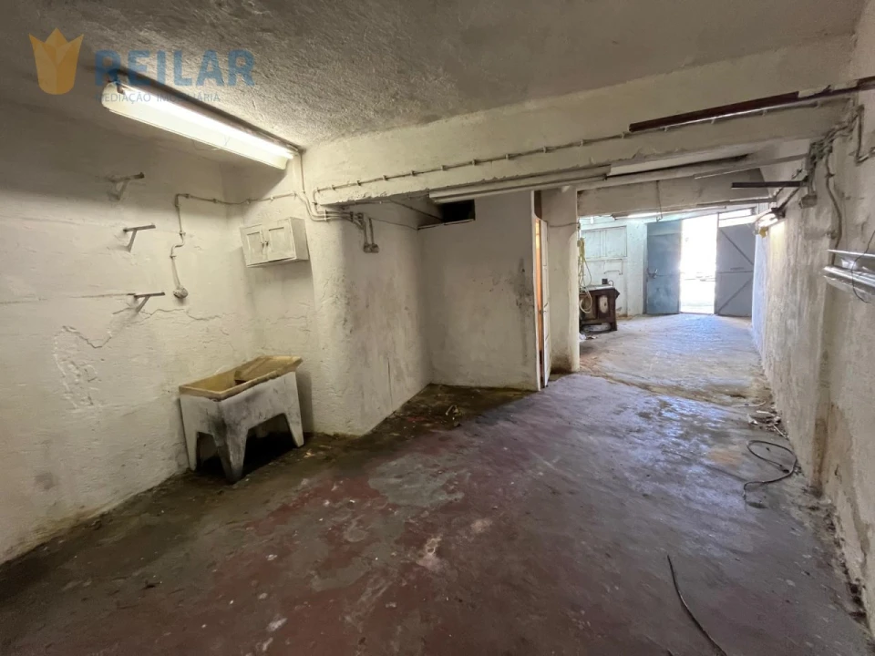 Garagem para Venda em Oeiras e São Julião da Barra, Paço de Arcos e Caxias Foto 2