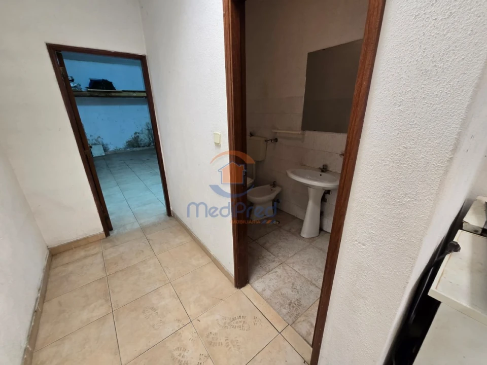 Loja para Venda em Ramada e Caneças Foto 2