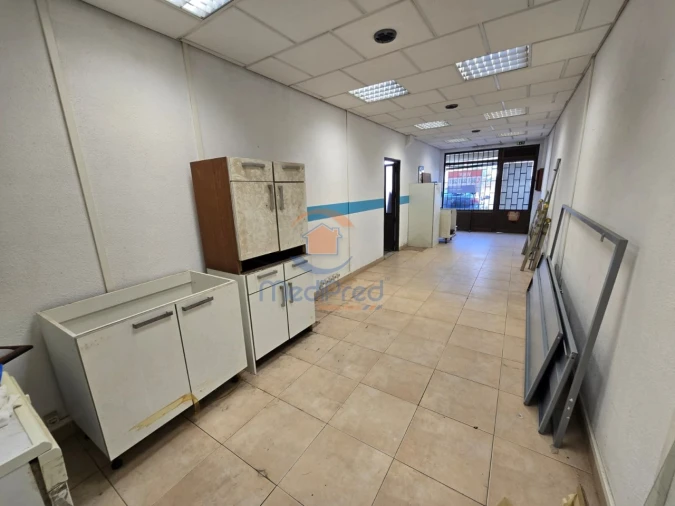Loja para Venda em Ramada e Caneças