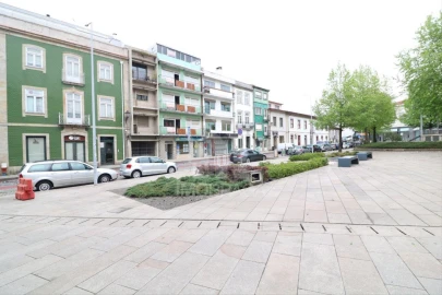 Prédio para Venda em Barcelos, V.Boa, V.Frescainha