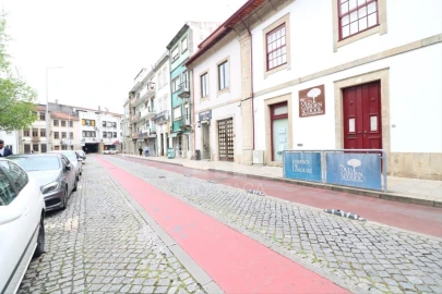 Prédio para Venda em Barcelos, V.Boa, V.Frescainha