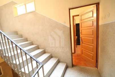 Prédio para Venda em Barcelos, V.Boa, V.Frescainha