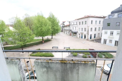 Prédio para Venda em Barcelos, V.Boa, V.Frescainha