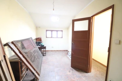 Prédio para Venda em Barcelos, V.Boa, V.Frescainha