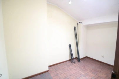 Prédio para Venda em Barcelos, V.Boa, V.Frescainha