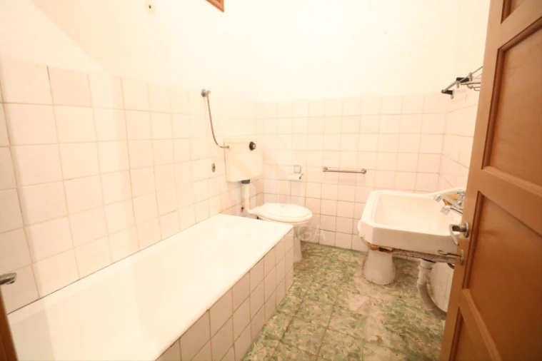 Prédio para Venda em Barcelos, V.Boa, V.Frescainha Foto 32