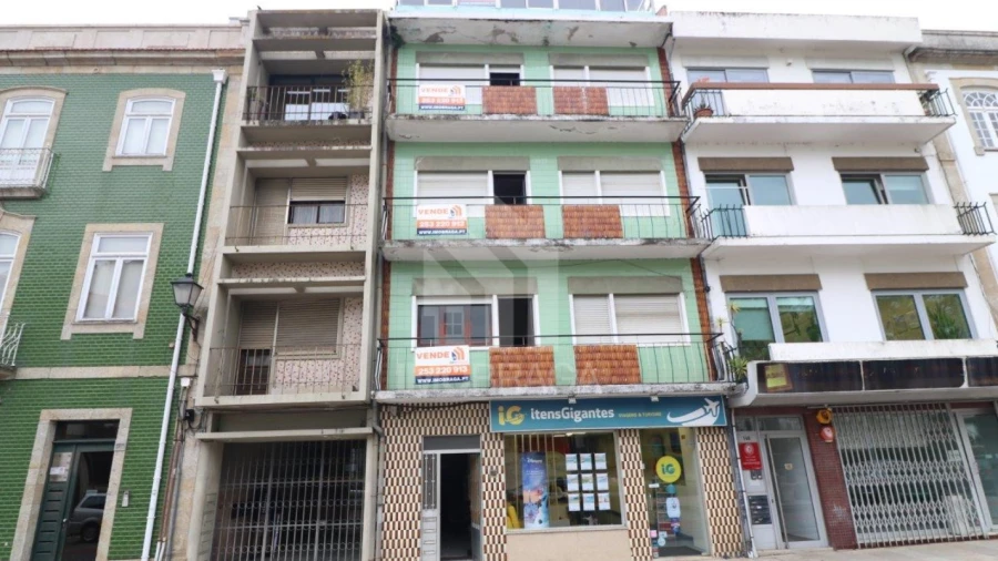 Prédio para Venda em Barcelos, V.Boa, V.Frescainha