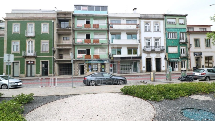 Prédio para Venda em Barcelos, V.Boa, V.Frescainha