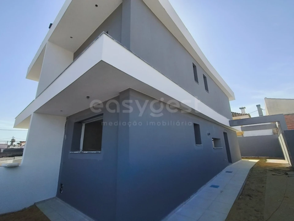 Moradia T3 para Venda em Fernao Ferro Foto 7