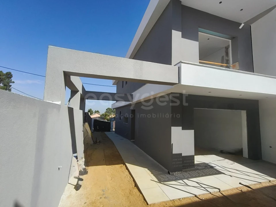 Moradia T3 para Venda em Fernao Ferro Foto 9