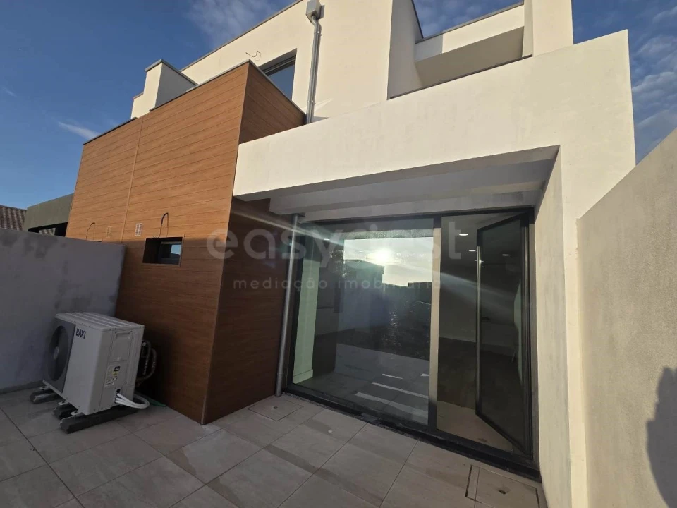 Moradia T4 para Venda em Aradas Foto 6