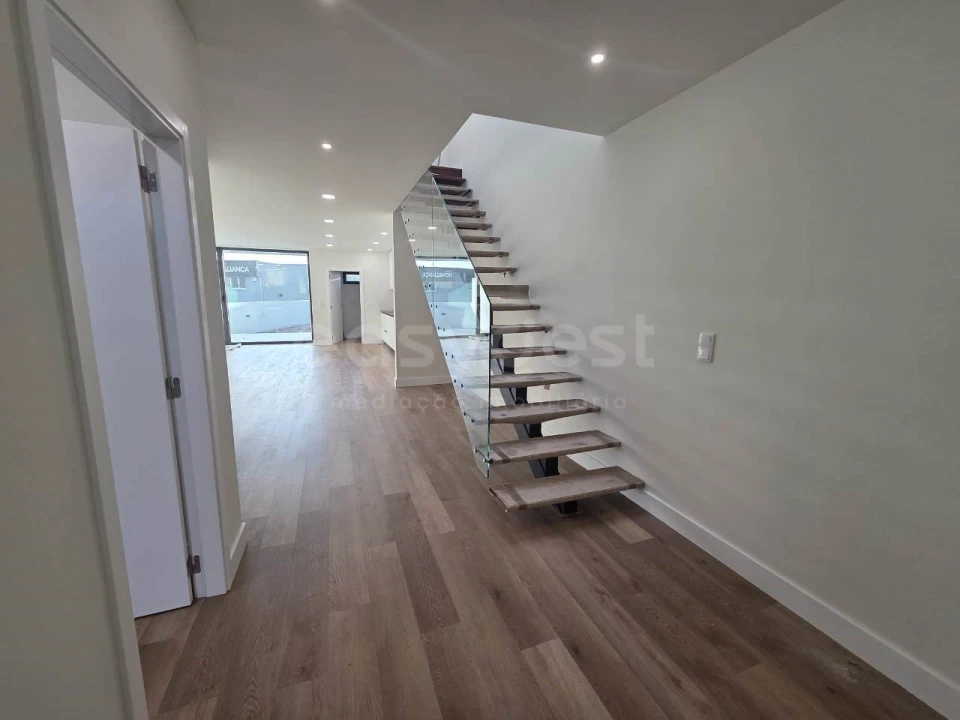 Moradia T4 para Venda em Aradas Foto 19