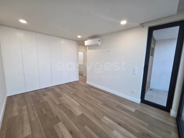 Moradia T4 para Venda em Aradas