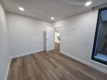 Moradia T4 para Venda em Aradas