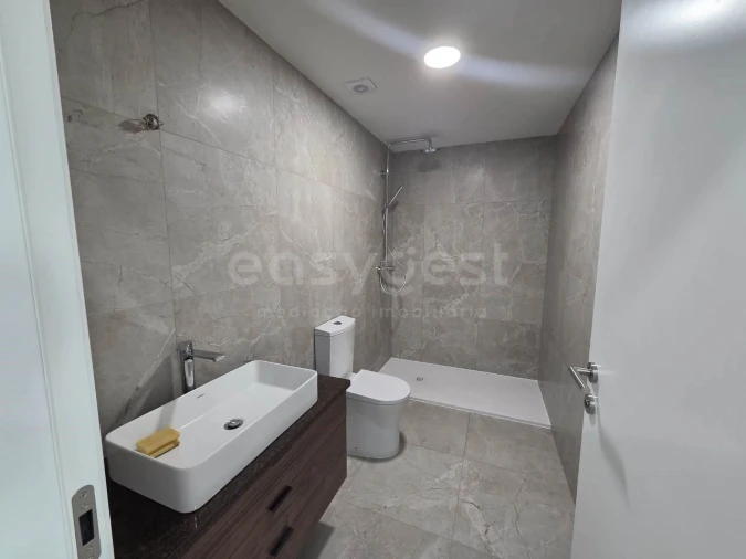 Moradia T4 para Venda em Aradas Foto 28