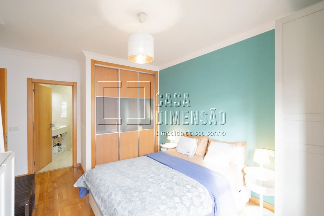 Apartamento T2 para Venda em Carnaxide e Queijas Foto 36